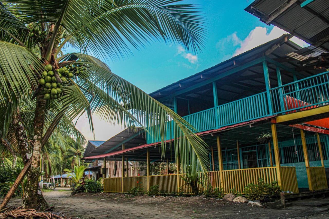 Refugio Mr Jerry Eco House Hotel Bahia Solano Exterior photo