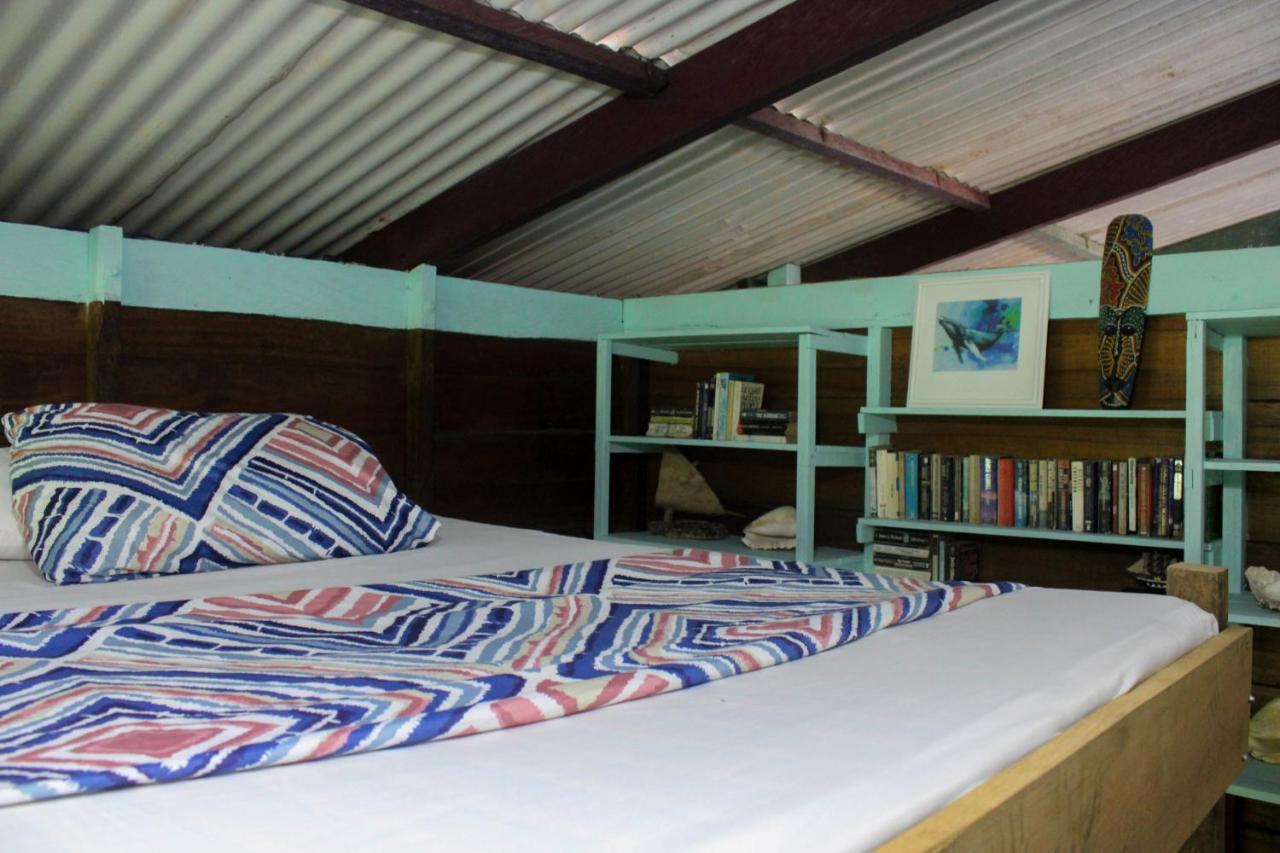 Refugio Mr Jerry Eco House Hotel Bahia Solano Exterior photo